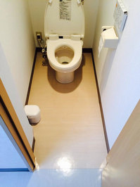 店舗フロア洗浄ワックスサービス　トイレ　作業完了　ネイルサロン　鹿児島市永吉方面