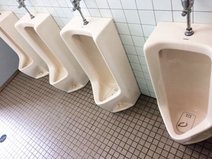 （大規模）小学校 全トイレ尿石除去消臭サービス　全作業完了 鹿児島市平川町方面